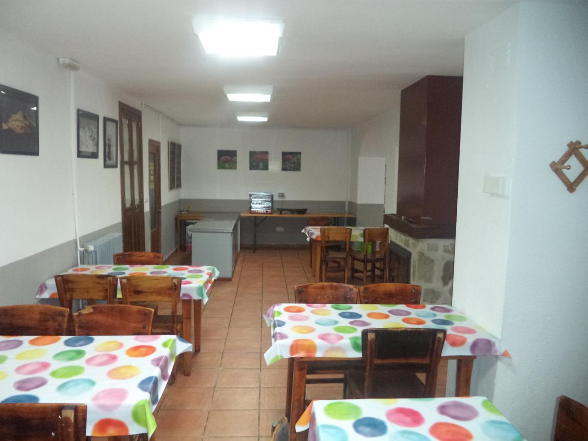 Albergue De Canfranc Estacion Luaran gambar